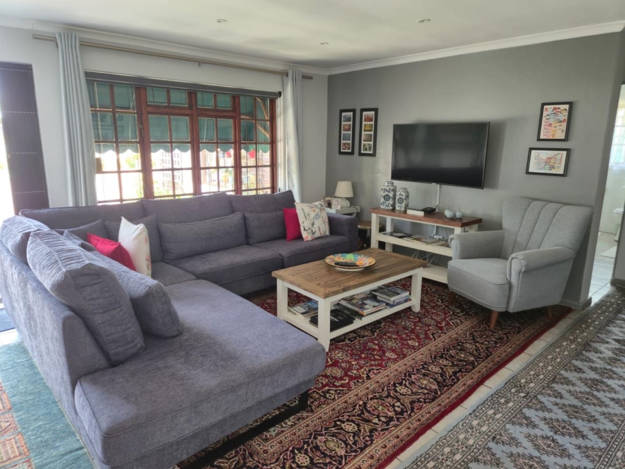 To Let 3 Bedroom Property for Rent in Old Place Western Cape